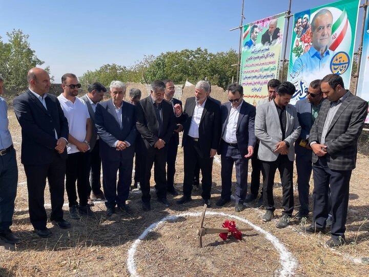 کلنگ احداث اولین خانه باغ جوان استان آذربایجان شرقی با حضور نماینده شبستر زده شد