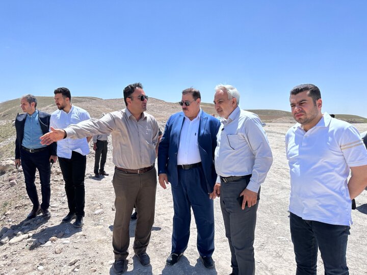 بازدید میدانی جعفری‌آذر از قطعه ۶ آزادراه تبریز-ارومیه و پیگیری برای تسریع در تکمیل این آزادراه