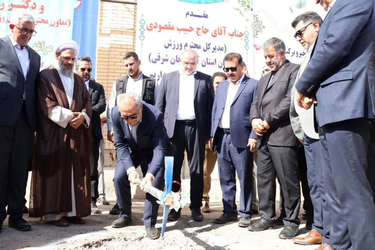 با حضور موسوی نماینده مردم مراغه و عجب شیر؛ افتتاح و کلنگ زنی طرح های عمرانی و صنعتی مراغه صورت گرفت