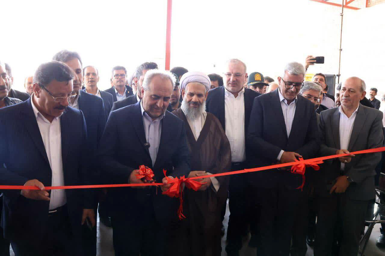 با حضور موسوی نماینده مردم مراغه و عجب شیر؛ افتتاح و کلنگ زنی طرح های عمرانی و صنعتی مراغه صورت گرفت