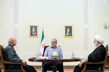 نشست مشترک سران قوا