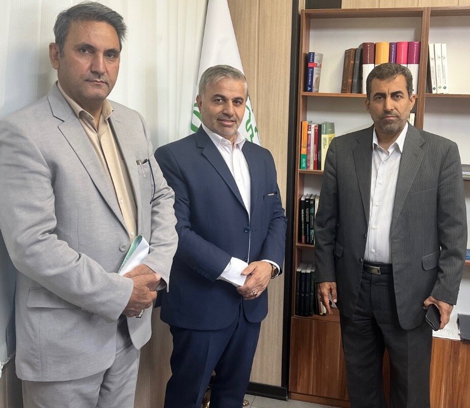 رییس مرکز امور نمایندگان مجلس با روسای کمیسیون‌های اقتصادی و علمی مجمع تشخیص مصلحت نظام دیدار کرد/از ظرفیت نمایندگان ادوار مجلس در کمیسیون‌های تخصصی‌ مجمع تشخیص مصلحت نظام استفاده می‌شود