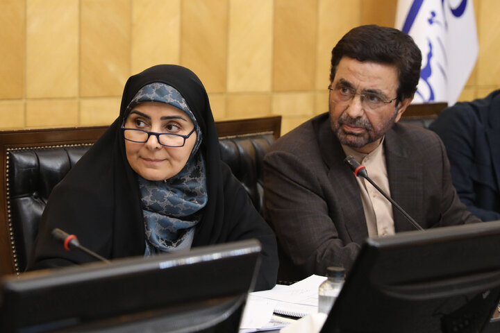 نشست هم اندیشی سیاستهای ابلاغی مقام معظم رهبری در حوزه حمل و نقل با حضور وزیر راه و شهرسازی