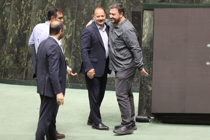 ناطقان میان دستور نشست علنی چهارشنبه12شهریور مجلس شورای اسلامی