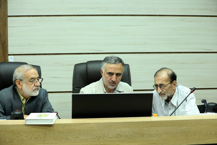 نشست مشترک مجمع نمایندگان استان تهران با رییس و معاونان مرکزملی فضای مجازی
