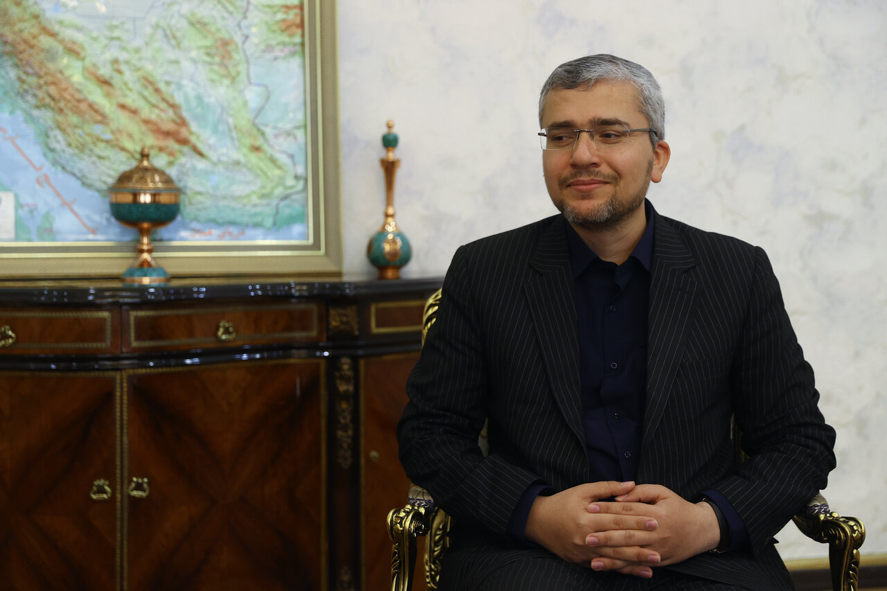 دیدار و گفت و گوی رضایی با معاون وزیر راه و شهرسازی/ پیگیری تخصیص اعتبار برای پروژه های راهسازی دشتستان دیدار و گفت و گوی رضایی با معاون وزیر راه و شهرسازی/ پیگیری تخصیص اعتبار برای پروژه های راهسازی دشتستان