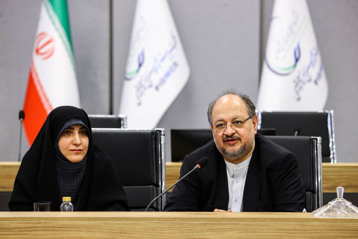 نشست هم‌اندیشی اعضای فراکسیون نظارت بر صنعت نفت، گاز و پتروشیمی مجلس شورای اسلامی و مدیرعامل صنایع پتروشیمی خلیج فارس