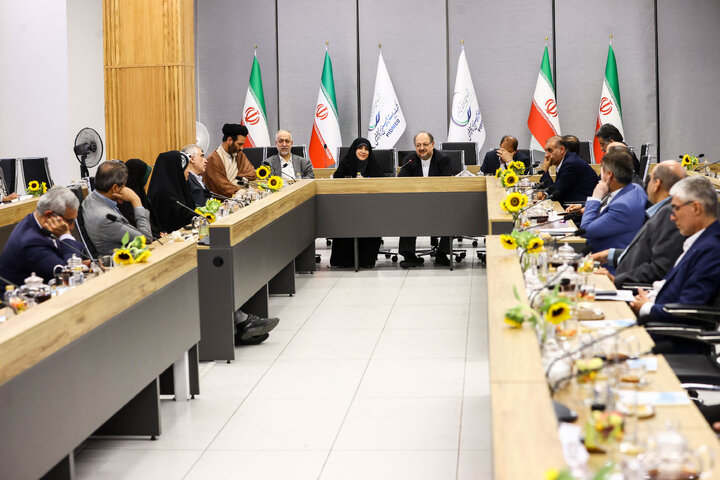نشست هم‌اندیشی اعضای فراکسیون نظارت بر صنعت نفت، گاز و پتروشیمی مجلس شورای اسلامی و مدیرعامل صنایع پتروشیمی خلیج فارس