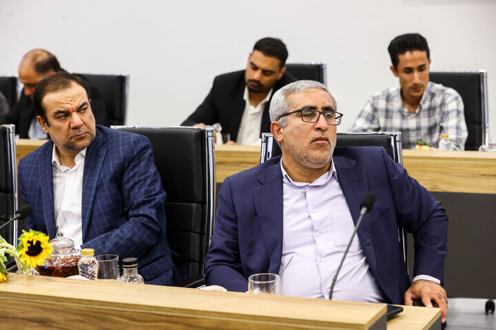 نشست هم‌اندیشی اعضای فراکسیون نظارت بر صنعت نفت، گاز و پتروشیمی مجلس شورای اسلامی و مدیرعامل صنایع پتروشیمی خلیج فارس