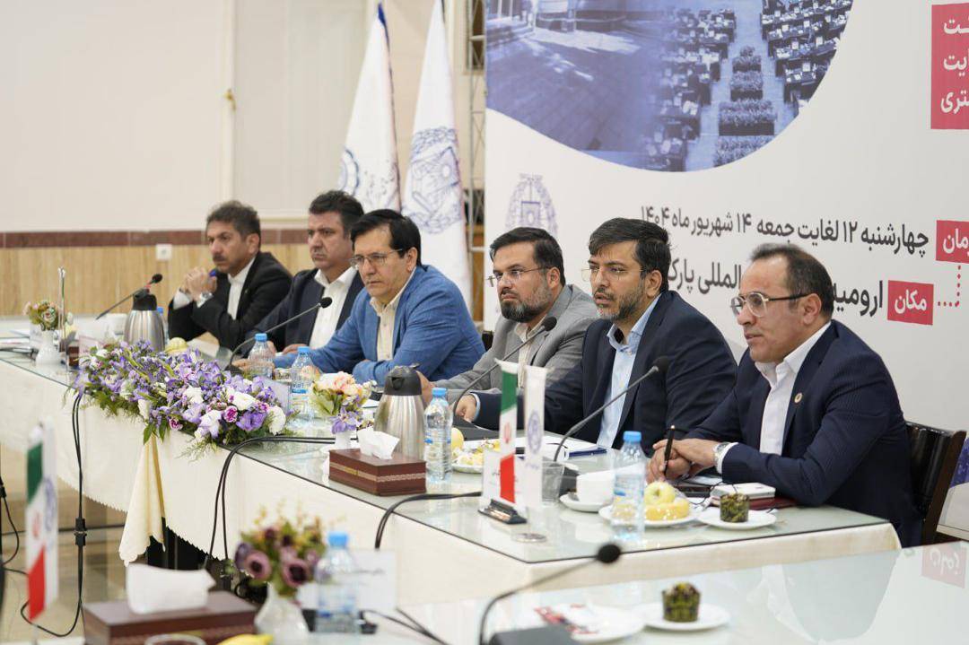 از تاکید نمایندگان بر اصلاح قانون کوله‌بری تا بازدید از مرز تمرچین