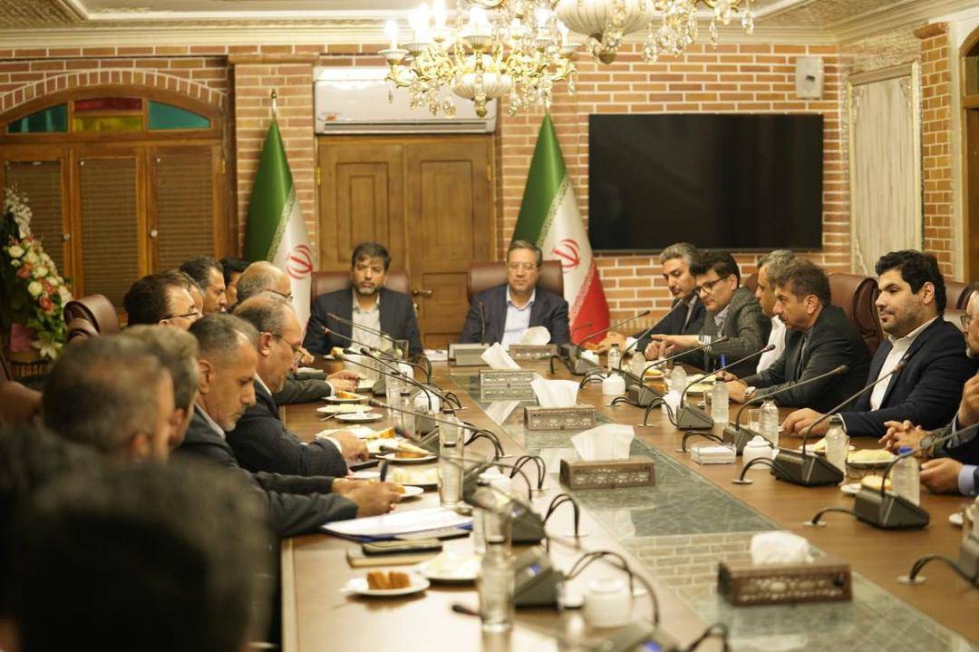 از تاکید نمایندگان بر اصلاح قانون کوله‌بری تا بازدید از مرز تمرچین