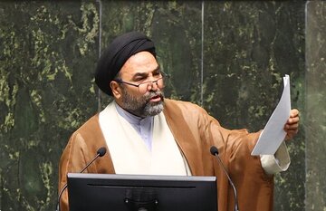 ذاکر: بودجه‌ای برای احیای دریاچه ارومیه دیده نشده است/دکتر قالیباف: اعتبارات خاص  از محل حوادث غیرمترقبه برای دریاچه ارومیه اختصاص یافته است