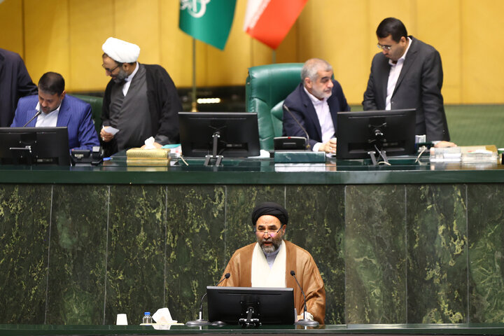 ناطقان میان دستور نشست علنی یکشنبه 16 شهریور مجلس