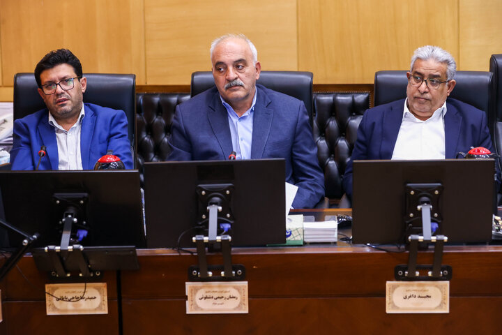 نشست کمیسیون آموزش و تحقیقات مجلس با حضور وزیر علوم