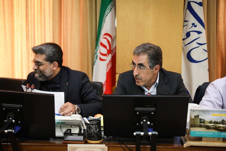 نشست 16 شهریور کمیسیون صنایع