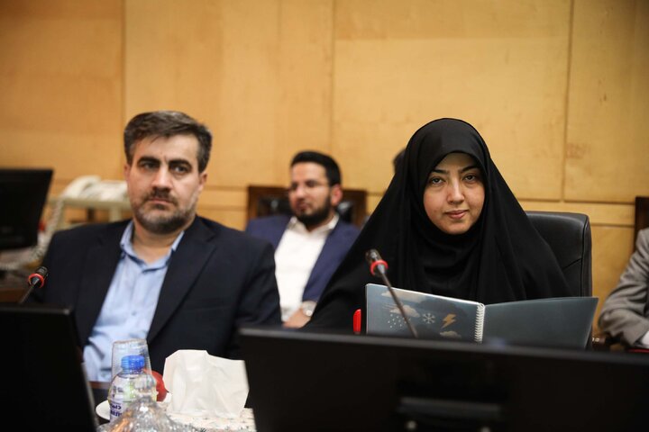 نشست 16 شهریور کمیسیون صنایع