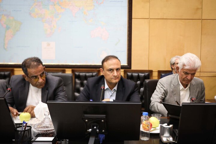 نشست 16 شهریور کمیسیون صنایع