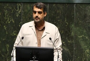 کوچک‌سازی دولت ضربه به امنیت ملی کشور است، افزایش بهره‌وری راهکار حل مسائل کشور