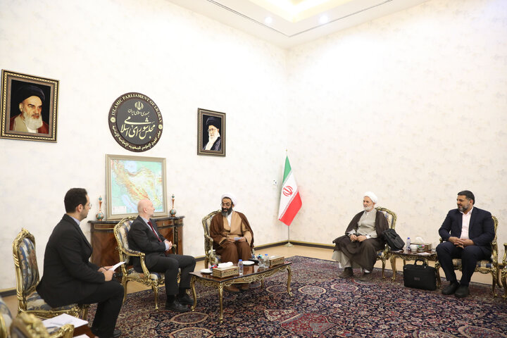 دیدار سفیر اسلواکی با رئیس گروه دوستی پارلمانی ایران و اسلواکی