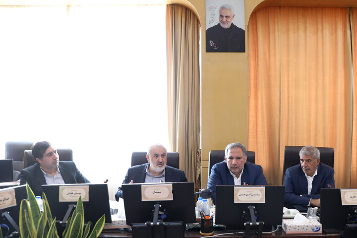 نشست 17 شهریور 1404 کمیسیون اقتصادی مجلسبا حضور وزیر نیرو