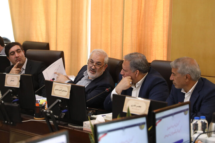 نشست 17 شهریور 1404 کمیسیون اقتصادی مجلسبا حضور وزیر نیرو
