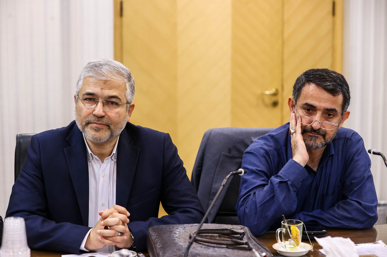 برگزاری پنجاه و یکمین نشست مجمع نمایندگان استان تهران/برگزاری انتخابات هیات رئیسه مجمع به هفته دوم مهرماه موکول شد