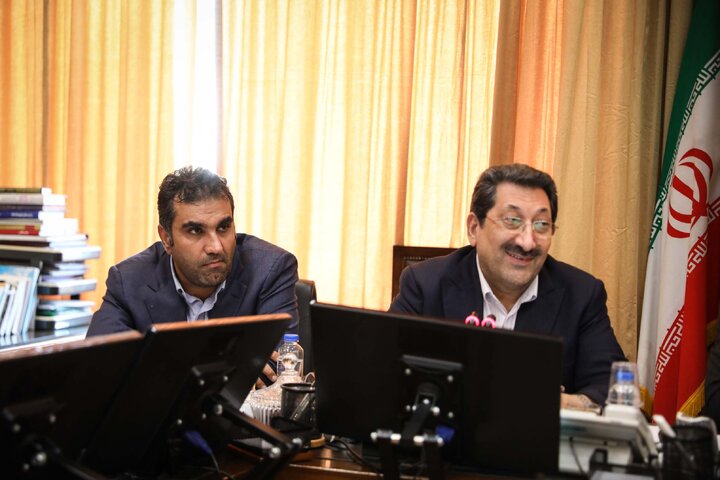 نشست 18 شهریور کمیسیون صنایع