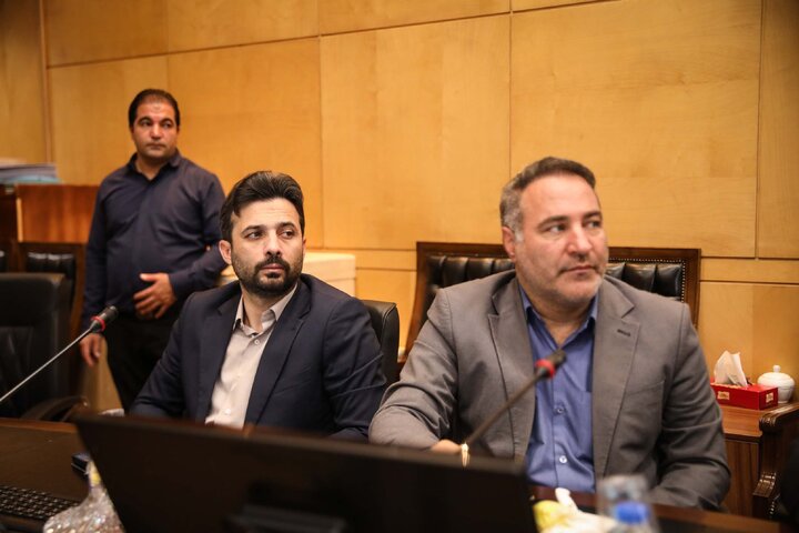 نشست 18 شهریور کمیسیون صنایع
