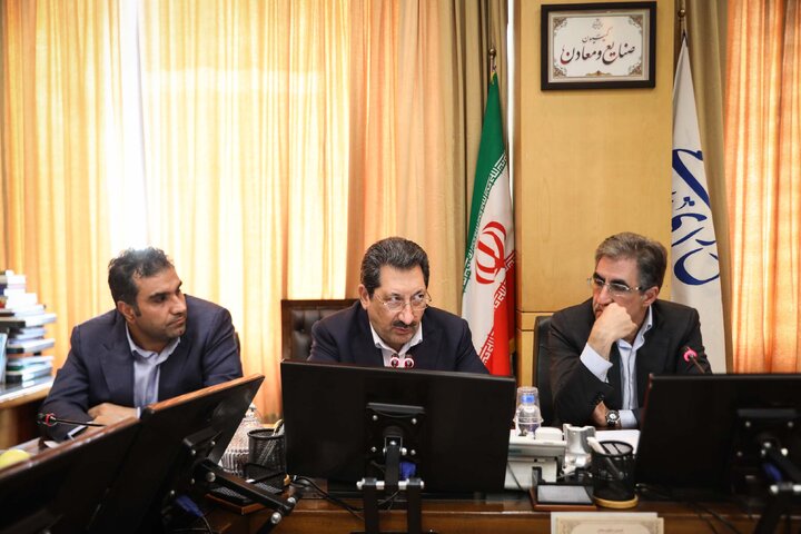 نشست 18 شهریور کمیسیون صنایع