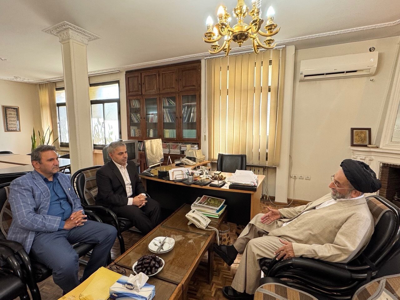 روایت از پزشک آزادهای که اسارت را فرصتی برای بالندگی انسانی میداند تا شهادت چمران