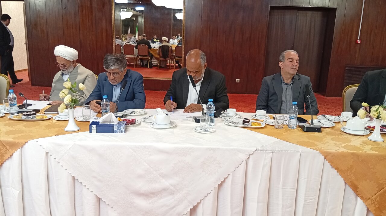 رسیدگی اعضای کمیسیون شوراهای مجلس به طرح جامع مدیریت شهری و روستایی/جوکار؛ طرح جامع مدیریت شهری و روستایی بار مالی دولت را کاهش می دهد