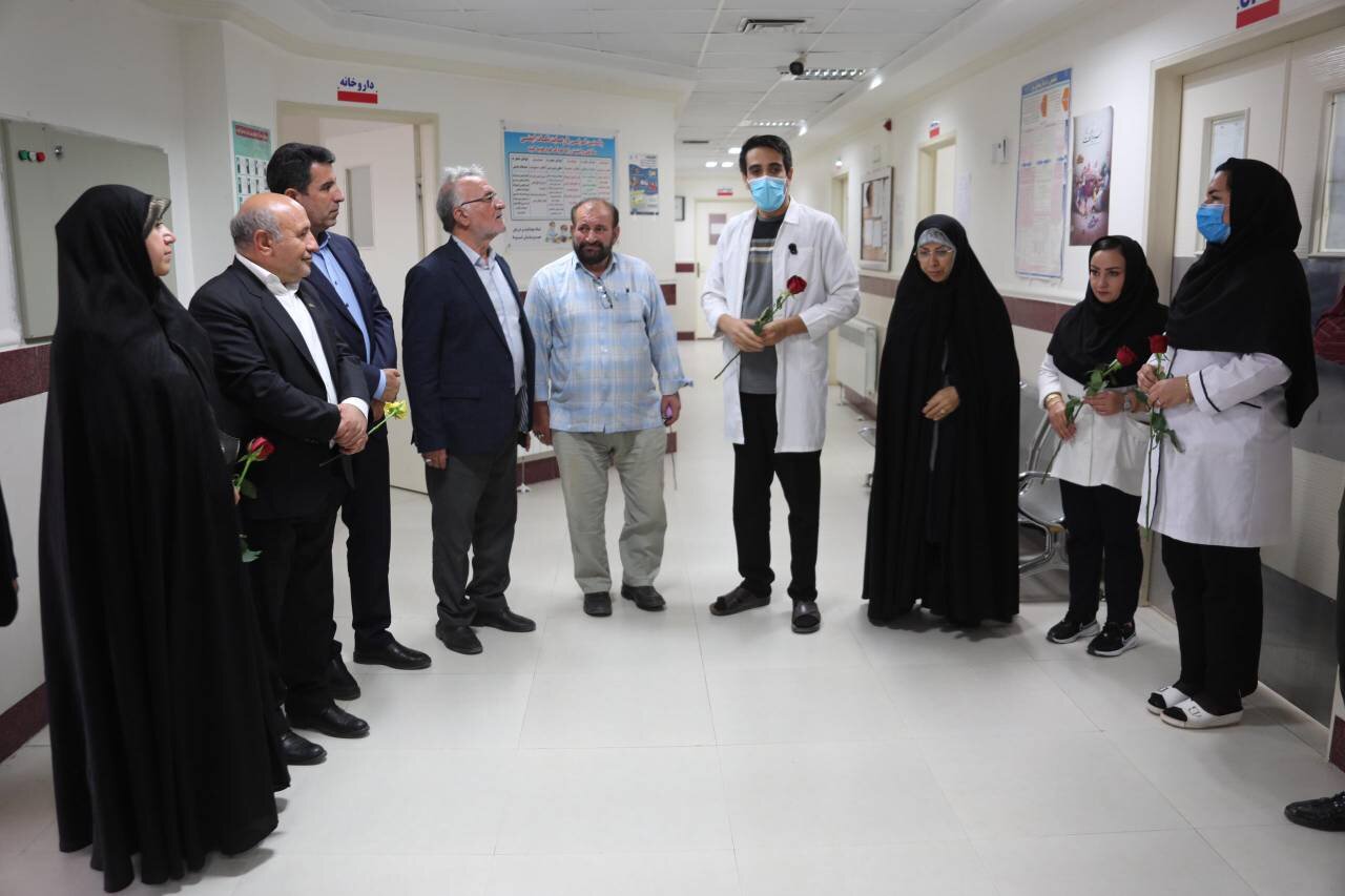 پیگیری رئیس کمیسیون بهداشت برای رفع مشکلات پایگاه اورژانس روستای دیم قشلاق و تامین پرستار شرکتی و تخت‌های آی‌سی‌یو و سی‌سی‌یو برای روستای گریک و بیمارستان پلدشت