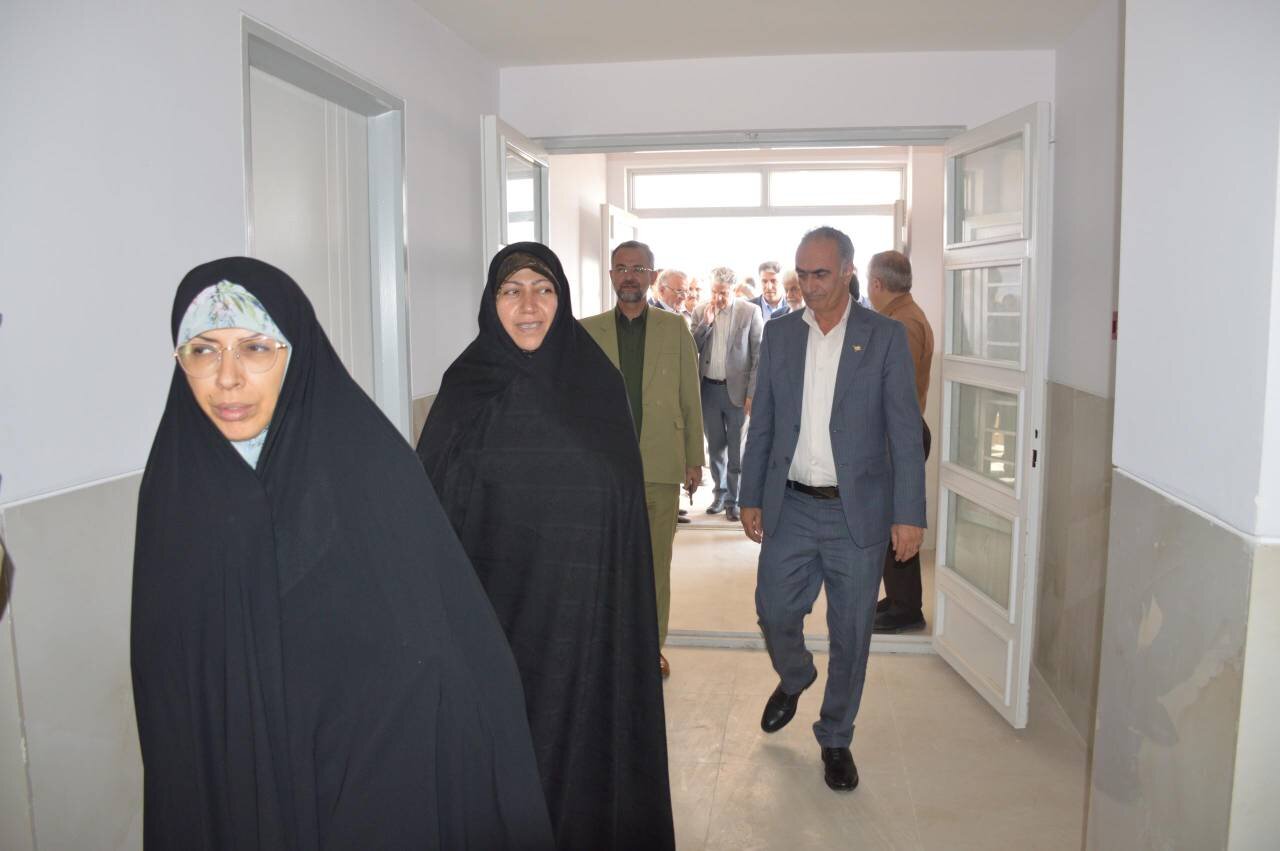 پیگیری رئیس کمیسیون بهداشت برای رفع مشکلات پایگاه اورژانس روستای دیم قشلاق و تامین پرستار شرکتی و تختهای آیسییو و سیسییو برای روستای گریک و بیمارستان پلدشت