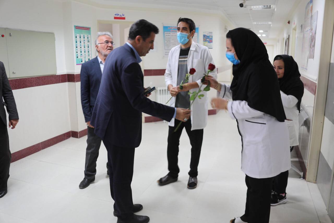 پیگیری رئیس کمیسیون بهداشت برای رفع مشکلات پایگاه اورژانس روستای دیم قشلاق و تامین پرستار شرکتی و تخت‌های آی‌سی‌یو و سی‌سی‌یو برای روستای گریک و بیمارستان پلدشت