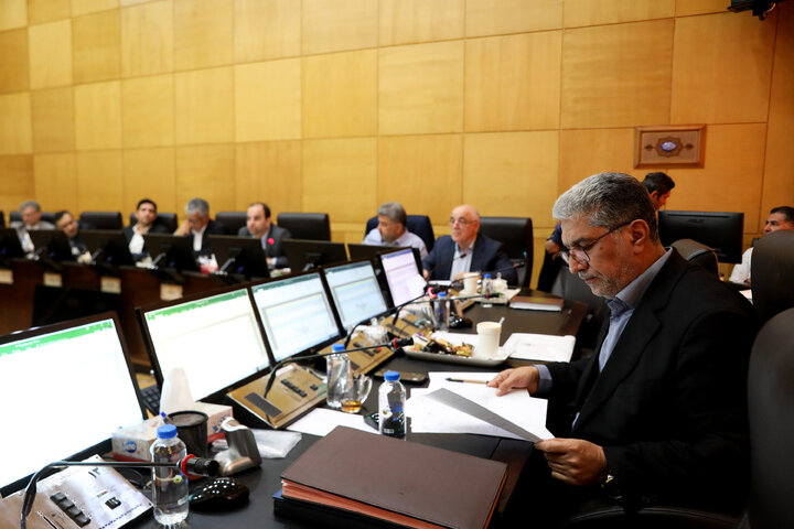 نشست کمیسیون انرژی با مسئولان ذیصلاح ور وزارتخانه نفت و نیرو