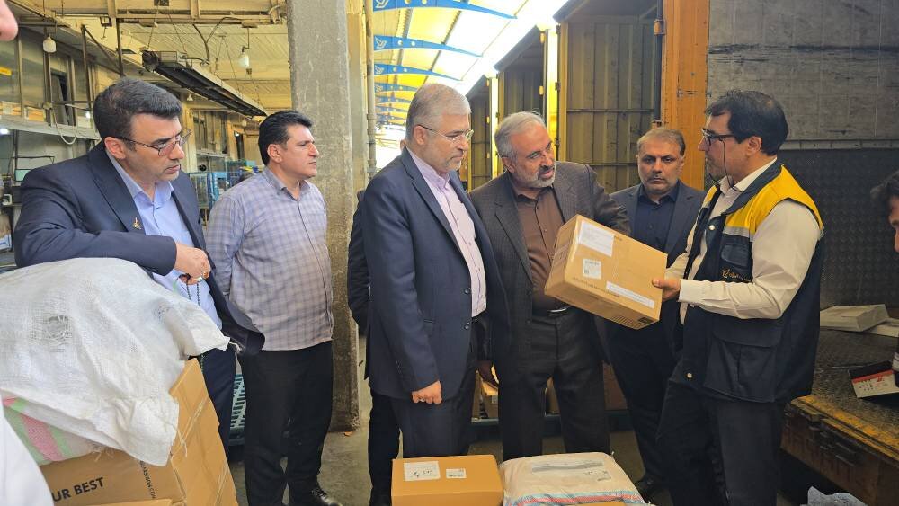 بازدید سه عضو مجمع نمایندگان تهران از مرکز مکانیزه تجزیه و مبادلات پست/ مشکلات مرکز با جدیت پیگیری میشود