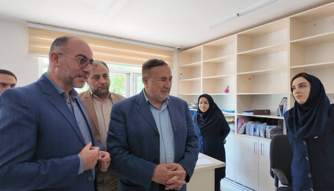 بازدید نوین از مرکز درمان ناباروری جهاد دانشگاهی تبریز/لزوم حمایت از مراکز درمان ناباروری در تبریز برای تحقق قانون جوانی جمعیت