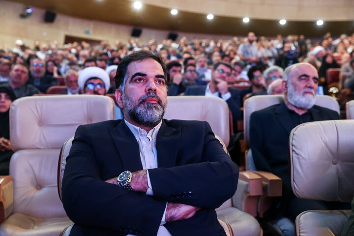 آیین رونمایی از مجموعه ۳۰ جلدی استعمارشناسی ایرانی با حضور دکتر قالیباف