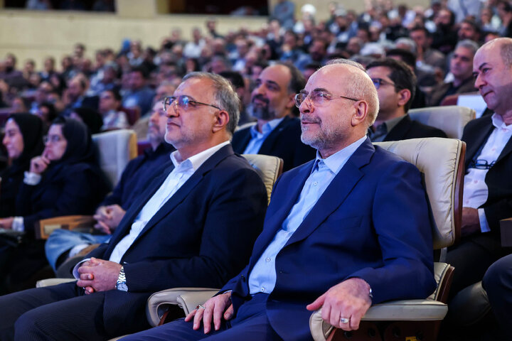 آیین رونمایی از مجموعه ۳۰ جلدی استعمارشناسی ایرانی با حضور دکتر قالیباف