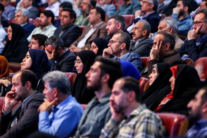 آیین رونمایی از مجموعه ۳۰ جلدی استعمارشناسی ایرانی با حضور دکتر قالیباف