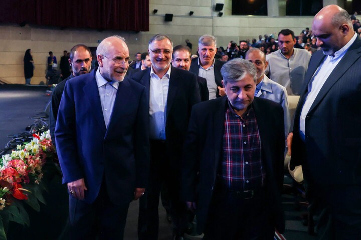 آیین رونمایی از مجموعه ۳۰ جلدی استعمارشناسی ایرانی با حضور دکتر قالیباف
