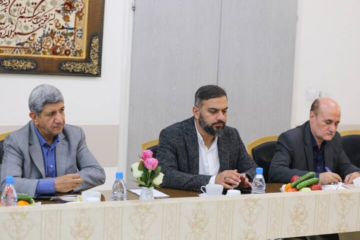 بازدید اعضای کمیسیون آیین نامه مجلس از شرکت‌های فناور مستقر در پارک علم و فناوری خراسان رضوی