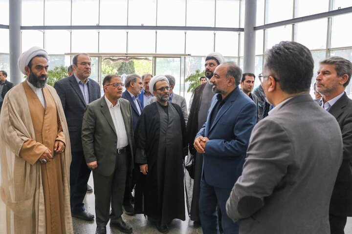 بازدید اعضای کمیسیون آیین نامه مجلس از شرکت‌های فناور مستقر در پارک علم و فناوری خراسان رضوی