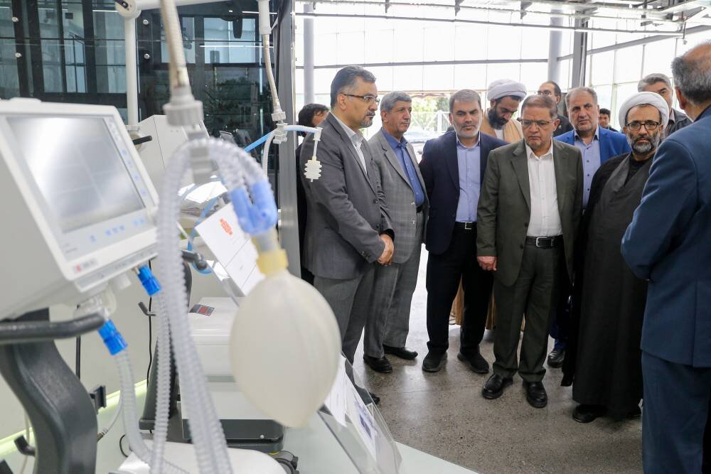 اعضای کمیسیون آیین نامه داخلی مجلس از پارک علم و فنآوری خراسان رضوی بازدید کردند