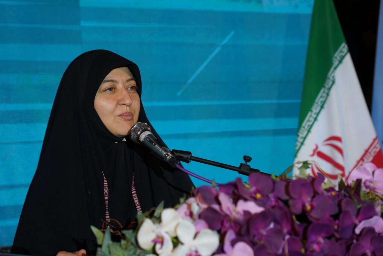 استعدادهای درخشان تاریخ جهان را در مسیر انسانی تغییر می‌دهند