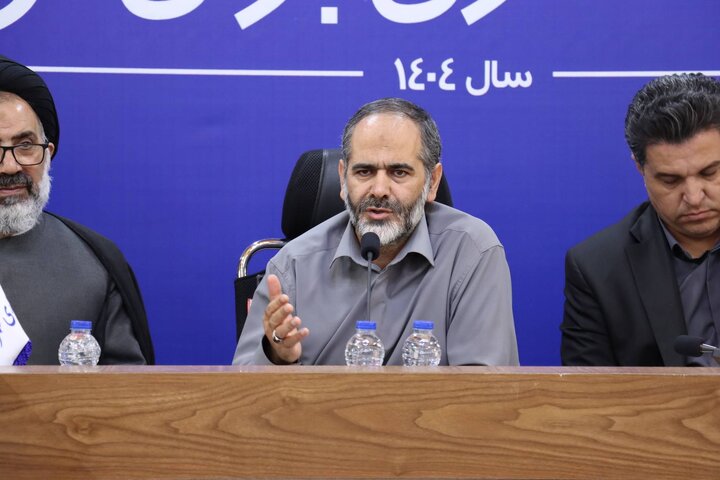 دشمن به دنبال القای ناکارآمدی نظام اسلامی است/ دولت را حمایت می‌کنیم اما نقد هم داریم/ پروژه‌های عمرانی فردیس پیگیری و حمایت می‌شود