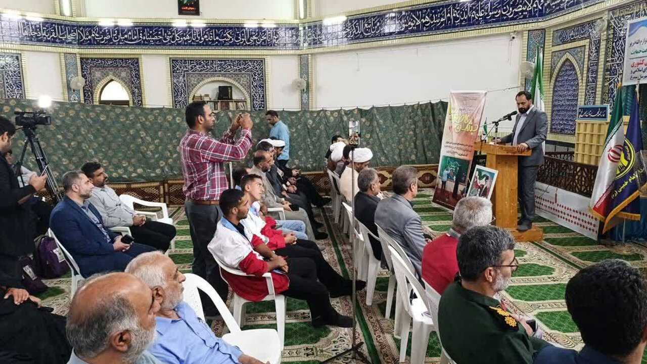 حضور کشوری در رزمایش توزیع ۲۶۰ بسته لوازمالتحریر در شهرستان سیمرغ/ ارائه پیشنهاداتی در بودجه 1405 برای تقویت حمایت از مددجویان کمیته امداد و بهزیستی