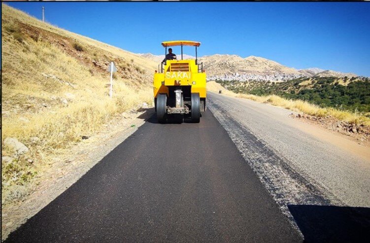 پیگیری یوسفی در خصوص ارتقای زیرساختهای روستای دشه شهرستان پاوه/ اجرای طرح روکش آسفالت به طول ۵ کیلومتر در این روستا