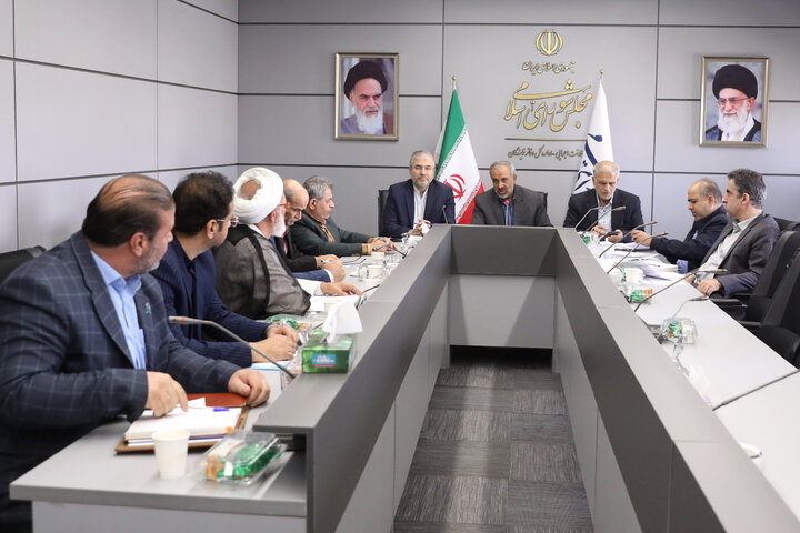 نشست 29 شهریور مجمع نمایندگان تهران با مسولین دانشگاه پیام نور  تهران
