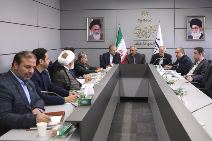 نشست 29 شهریور مجمع نمایندگان تهران با مسولین دانشگاه پیام نور  تهران